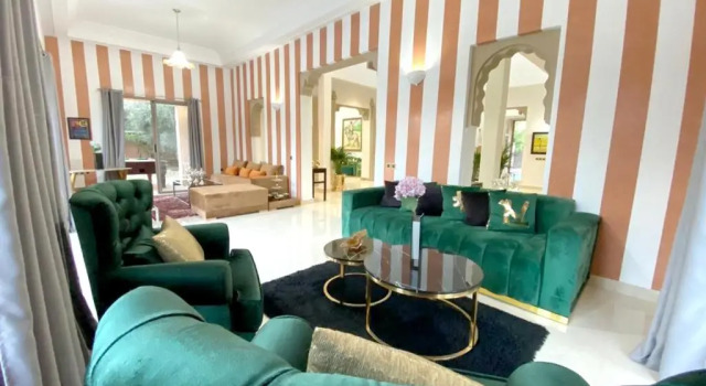 5 bedrooms villa with private pool enclosed garden and wifi at Marrakech