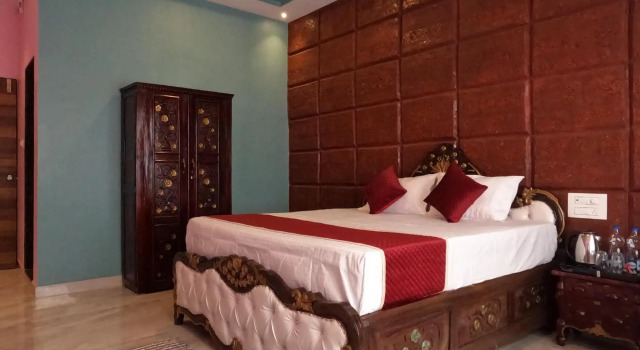 Kokan Heritage Resort, Забронировать Курортный отель Отели Канкавали 3 звезды, 3*