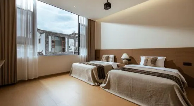 Семейный люкс с 2 комнатами Erhai No.1 | Seaview Azure Skywalk Vacation Boutique Stay (Dali Haidong Town Ideal City)