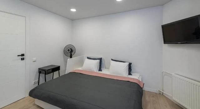Апартаменты RIVERFRONT 2BD Old Town Apartment by Hostlovers