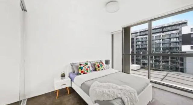 Large 2BR+Comfy+Parking Included, Book Apartment Melbourne 