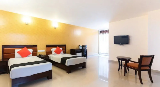 Hotel Crystal Castle by OYO Rooms