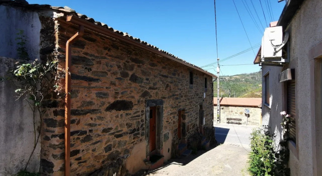 400 Year old 3-bedroom Farmhouse Central Portugal, Rezerwuj Dom wakacyjny Domki letniskowe w Alentejo, Domek