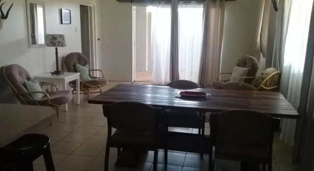 Otterskloof Private Game Reserve, Забронировать Дом для отпуска Отели Фри-Стейт с парковкой, Парковка