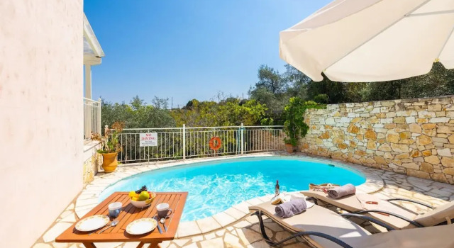 Villa Magda Dione, Book Villa Hotels in Paxoi with a Pool, Swimming Pool