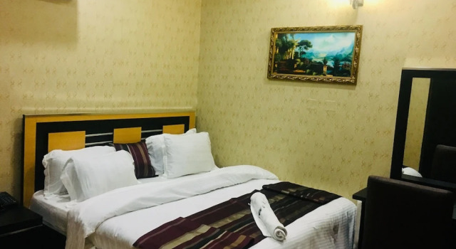 Двухместный люкс Royal BVK Hotel