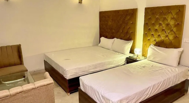 Номер Deluxe Hotel Doves Inn Garden Town Lahore