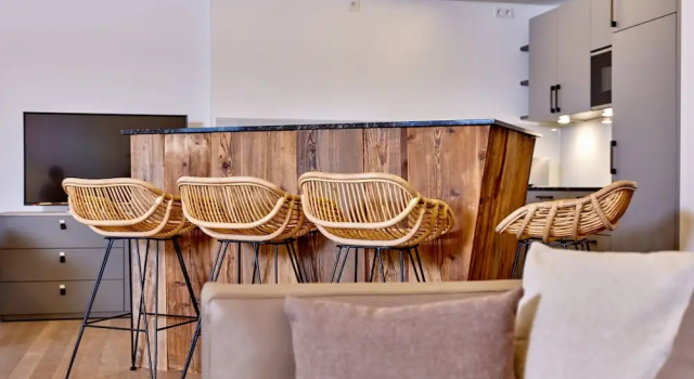 Люкс Comfort с 3 комнатами с балконом и с видом на горы City Suites Murnau
