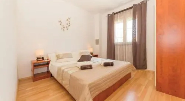 Apartments Marija, Book Lejlighed Hoteller i Pakostane med pool, Swimmingpool