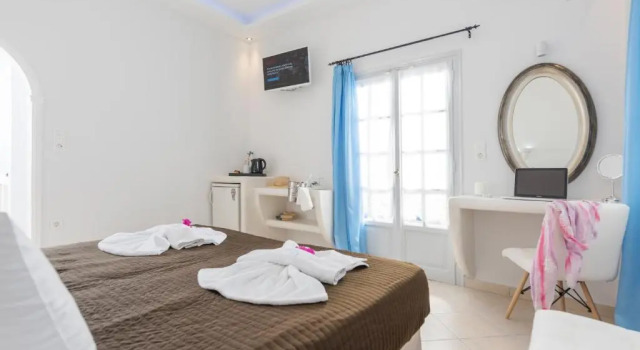 Двухместный номер Deluxe с видом на бассейн Anezina Villas