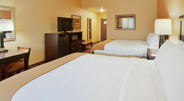 Номер Standard Holiday Inn Express & Suites Sacramento NE Cal Expo by IHG