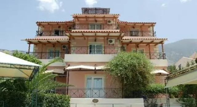 Студия Nostos Studios & Apartments