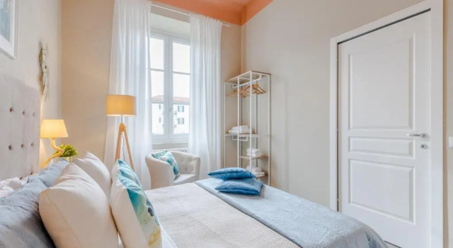Casa Gina Urban Retreat, Забронировать Отель Отели Лукки с парковкой, рядом с Кафедральный собор Лукки, Парковка