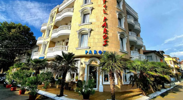 Family Hotel Paros, Забронировать Отель Поморие Burgas Coast