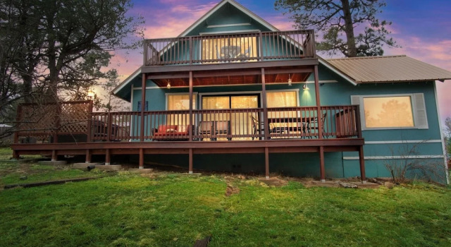 Коттедж Hummingbird Haven - Charming Ruidoso Retreat 4 Bedroom Home by RedAwning