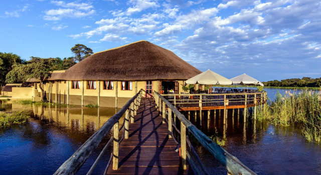 Standardní Dvoulůžkový s manželskou postelí pokoj a výhledem do zahrady Hakusembe River Lodge