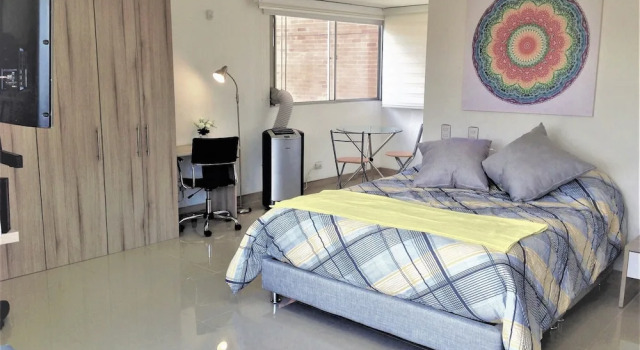 Апартаменты Deluxe с балконом и с видом на город Mio Lofts