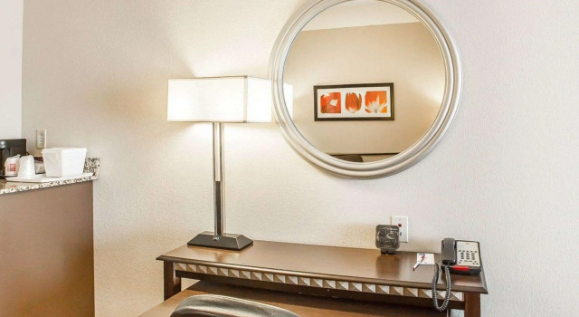 Comfort Suites Manchester near Arnold AFB, Book Hotel Manchester Tennessee