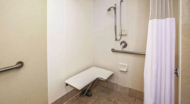 Двухместный номер Standard Ashbourne Hotel Canton Hall of Fame I-77