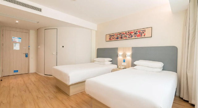 Hanting Hotel Baotou Railway Station, Book Hotel Hotels in Baotou with Parking, Parking