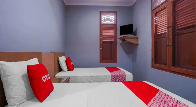 Люкс Collection O 89999 Hotel Bumi Kedaton Resort
