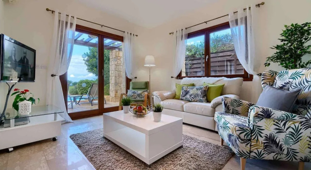 Вилла с 2 комнатами с балконом Lovely 2 bedroom Villa Kornos HG33 with private pool and golf course views, In the heart of Aphrodite Hills, near resort centre