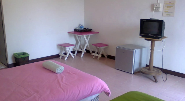 Natcha Guest House, Забронировать Гостевой дом Гостевые дома Чумпхон, рядом с Viratsil Hospital, Гостевой дом