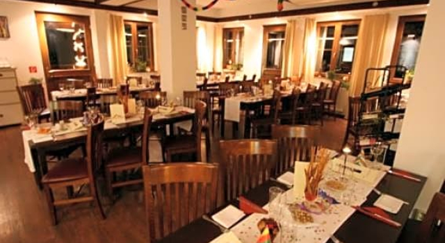Hotel Rendez-Vous, Rezervovat Hotel Hotely v Žilinský kraj s parkováním, Parkování
