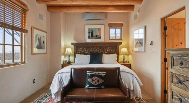 Коттедж с 3 комнатами Piñon Dream - Walk to The Plaza, Comfortable Southwestern Style