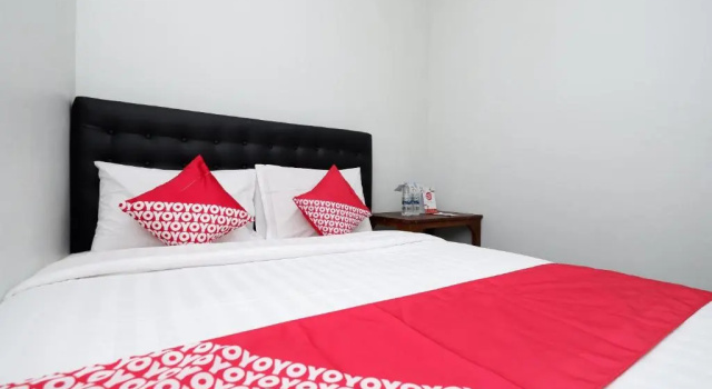 Standard double chambre Super OYO 1565 Palebon Residence