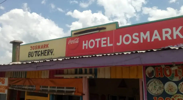Josmark Hotel