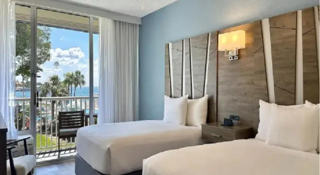 Двухместный номер Standard с балконом SkyBeach Resort