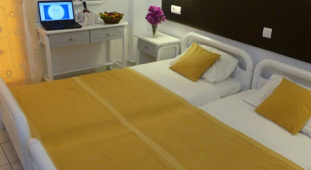 Номер Standard с балконом и с видом на сад Blue Nest Hotel