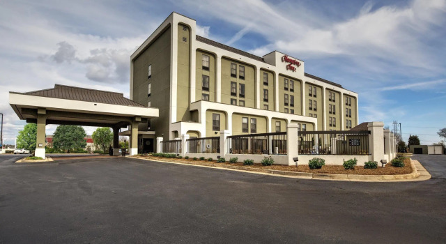 Четырёхместный номер Standard Hampton Inn Concord/Kannapolis