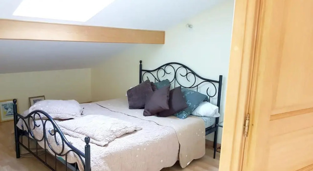 Apartment With 3 Bedrooms in Sévrier, With Wonderful Lake View, Furnished Garden and Wifi - 10 km From the Slopes