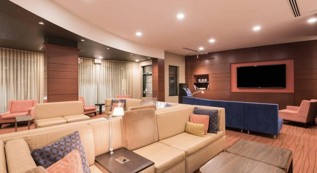 Courtyard by Marriott Boston Waltham
