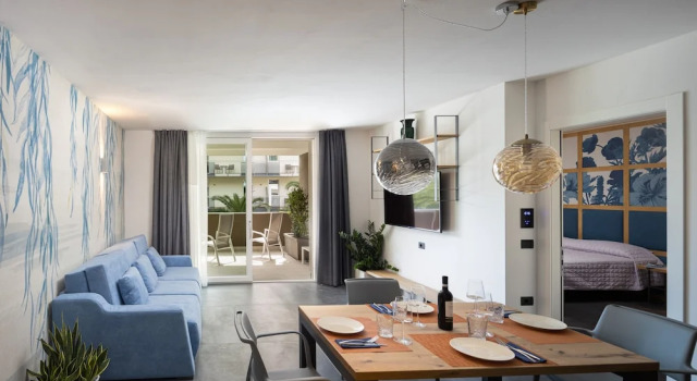 Апартаменты с 2 комнатами с балконом Aris Apartments & Sky Pool