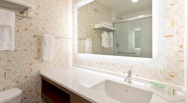 Номер Standard Holiday Inn Marquette by IHG