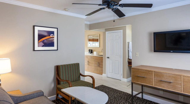 Двухместный люкс Holiday Inn Express and Suites La Jolla - Windansea Beach, and IHG Hotel