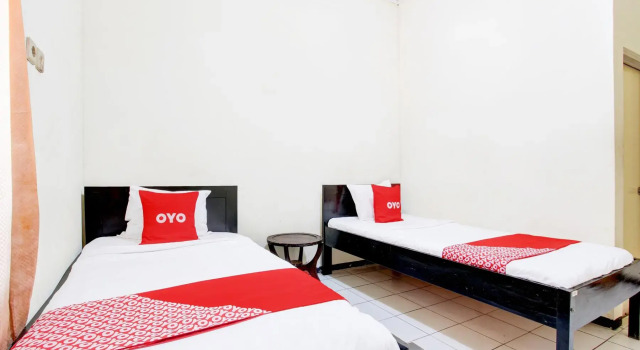 Standaard Tweepersoonskamer OYO 93048 Hotel Puri Mandiri
