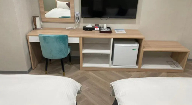 Четырёхместный номер Standard Mu Chen Hotel
