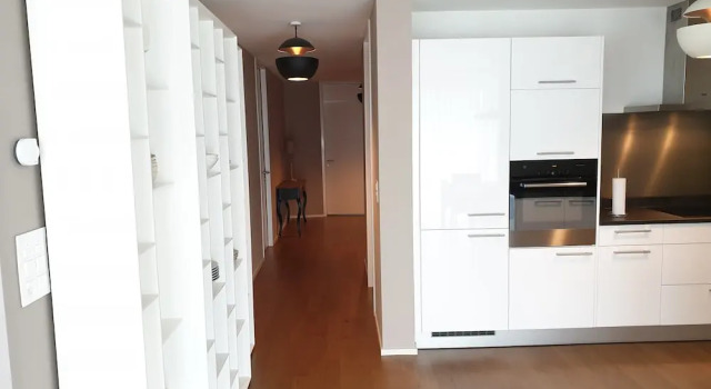 Montreux Boutique Apartment 3 Bedroom, Забронировать Апартаменты/квартира Отели Монтрё с парковкой, рядом с Выставочный центр Монтрё, Парковка