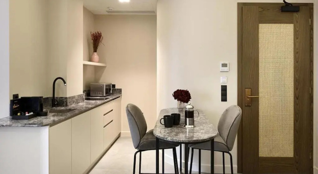 Апартаменты Deluxe с балконом и с видом на внутренний двор Roomore Apartments