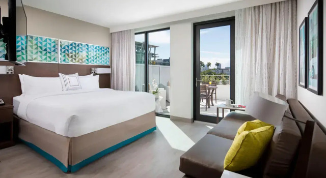 Двухместная студия With Patio Residence Inn by Marriott Miami Beach South Beach