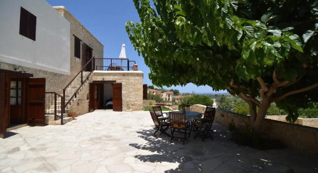 Апартаменты с 2 комнатами Elpidas Stone Houses