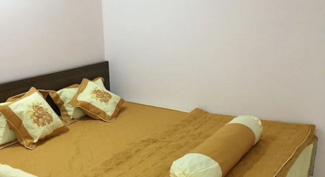 Двухместный номер Basic B Stay Hotel