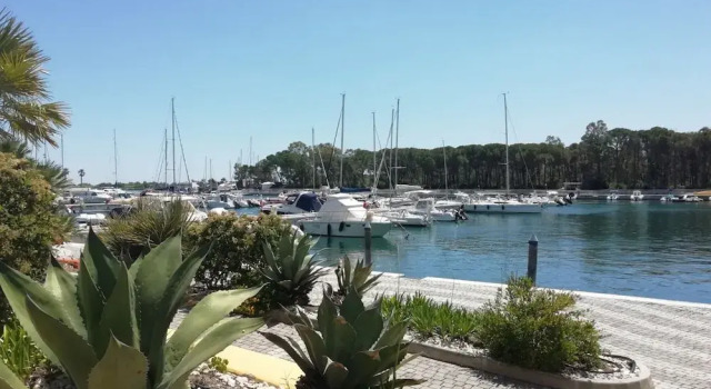 Villaggio degli Argonauti Sea & Sun, Boek Hotel Hotels in Pisticci met parkeren, Parkeren