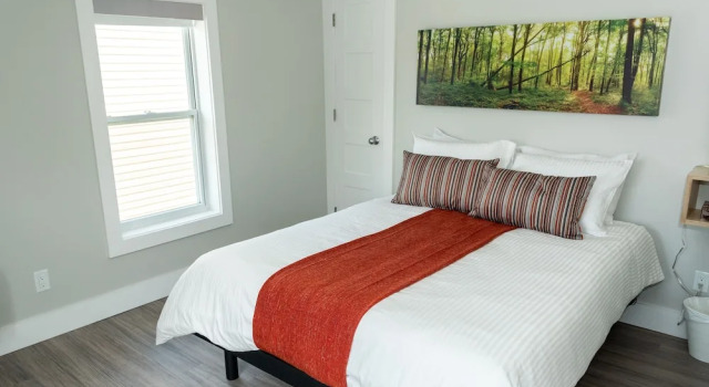 Двухместный люкс с балконом Morel Executive Suites
