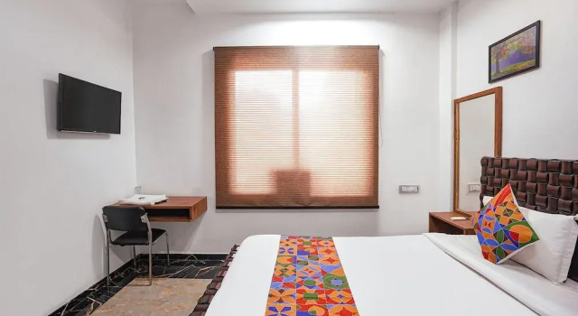 FabHotel VILLA DE BENARES