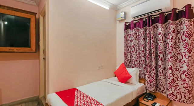 OYO 23191 Flagship Hotel Raj Madan Ameerpet